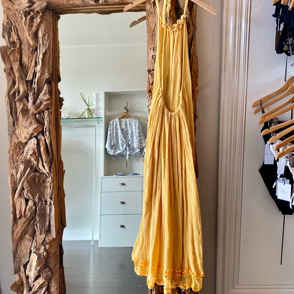 Jen's Pirate Booty Backless dress - Picture 6 of 6